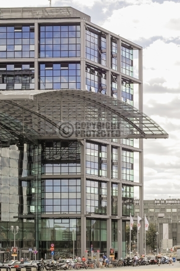 Berliner Hauptbahnhof